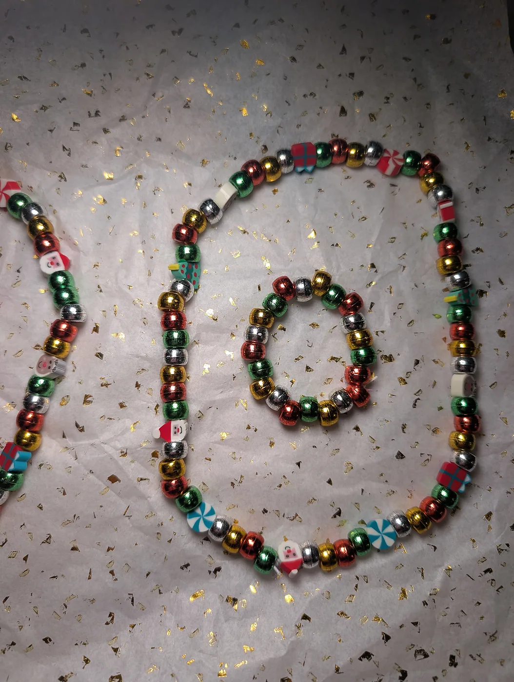 Seasonal bracelet and necklace set